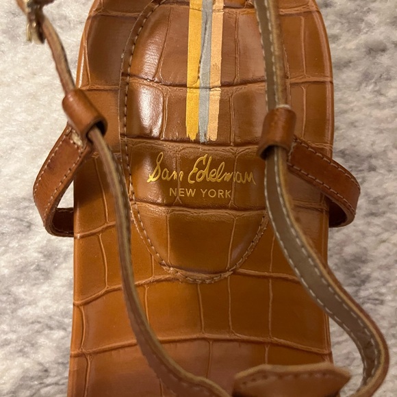 Sam Edelman Tan Croc-Pattern Sandals - Picture 3 of 3